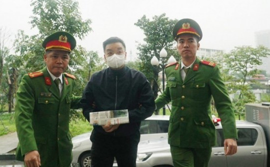 Đại án Việt Á: Ông Nguyễn Thanh Long lĩnh 18 năm tù, Chu Ngọc Anh 3 năm tù