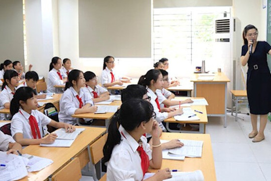 Tăng 70.000 học sinh trong năm tới, Hà Nội giải quyết bài toán quá tải thế nào?