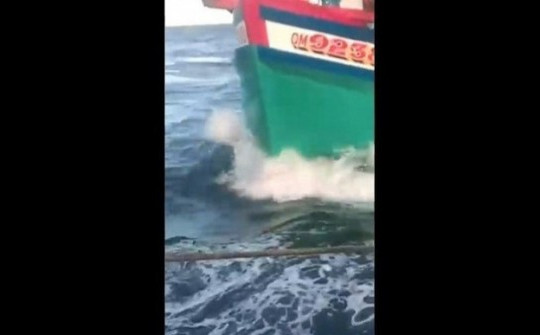Manh động tấn công tàu cá trên biển Tây Cà Mau, 5 người bị bắt giữ điều tra tội cướp