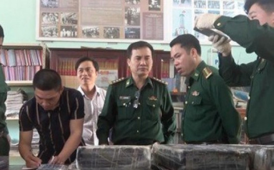 Đường đi lạ của 3 tạ cocain dạt vào bờ biển Quảng Ngãi