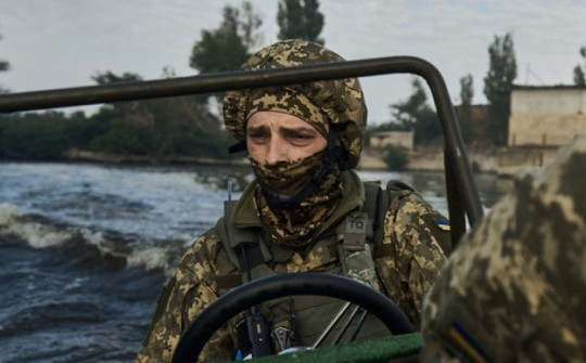 Lính Ukraine nói "sự thật" khi chiến đấu ở bờ đông sông Dnipro