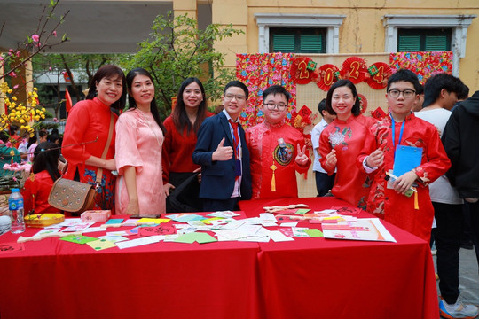 Hơn 2000 học sinh Hà Nội tham gia xuân yêu thương - Tết hội nhập