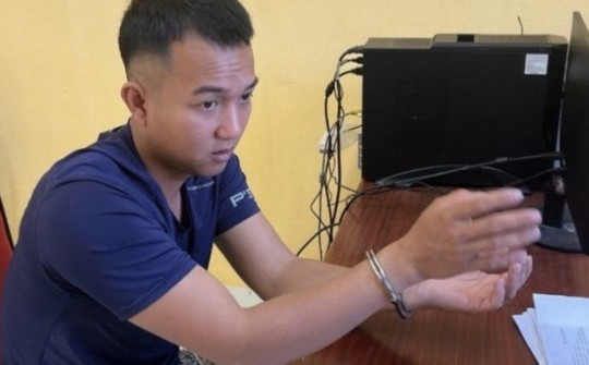 Khởi tố 2 nghi can cầm súng cướp ngân hàng ở Quảng Nam