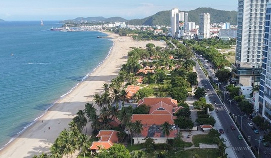 Thu hồi hơn 20.100 m2 đất khu nghỉ dưỡng chắn biển Nha Trang