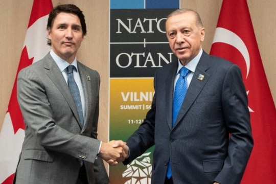 Giúp Thụy Điển, Thổ Nhĩ Kỳ ‘nhận quà’ từ Canada