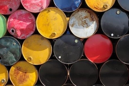 Giá xăng dầu hôm nay 30/1: Khủng hoảng BĐS tại Trung Quốc, giá dầu suy giảm