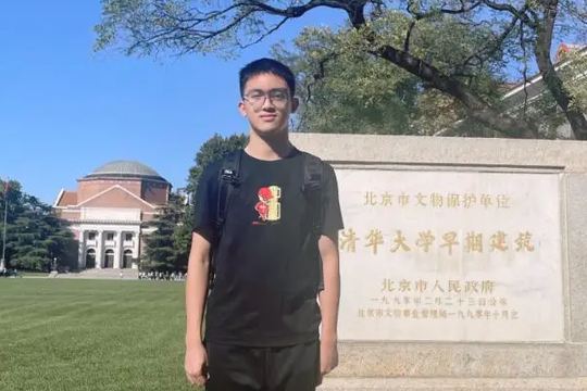 Cậu bé 15 tuổi được 'trải thảm' đến Thanh Hoa vì học quá giỏi, tất cả nhờ vào bí quyết nhàn tênh của mẹ