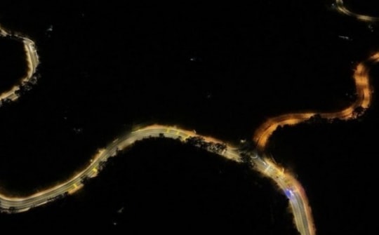 Ngắm đèo Prenn đẹp lung linh về đêm