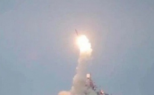 Nga lần đầu sử dụng tên lửa siêu thanh Zircon tấn công Ukraine?