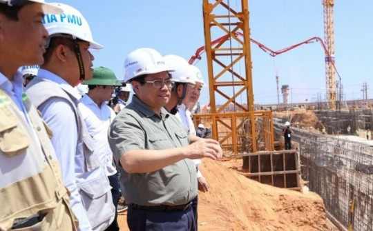 Thủ tướng Phạm Minh Chính kiểm tra tiến độ xây dựng sân bay Long Thành