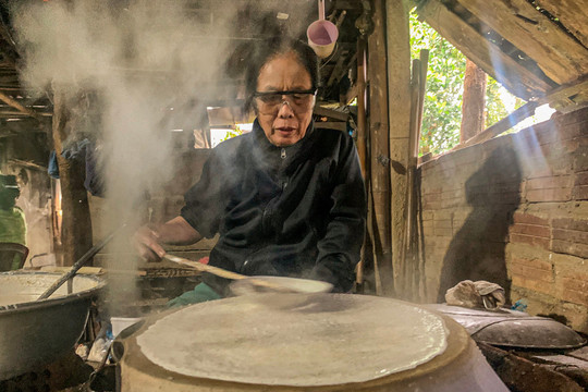 Nghề làm bánh tráng Túy Loan là Di sản văn hóa phi vật thể quốc gia