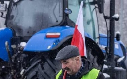 Thủ tướng Ukraine cảnh báo Ba Lan