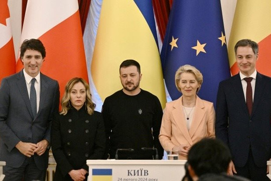 G7 họp tại Kiev, cam kết sát cánh cùng Ukraine