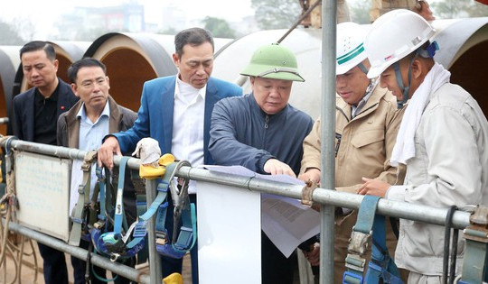 Bí thư Hà Nội thị sát siêu dự án góp phần "hồi sinh" sông Tô Lịch