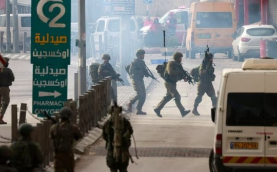 Reuters: Israel đột kích lớn nhất trong nhiều năm ở Bờ Tây