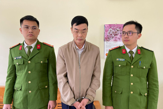 Bắt tạm giam Chi Cục trưởng Chi cục Dự trữ Nhà nước tỉnh Tuyên Quang