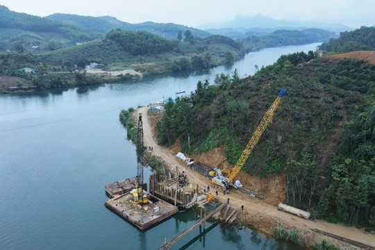 Đầu tư cao tốc Tuyên Quang - Hà Giang để giảm tải quốc lộ 2