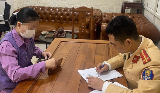 Bác thông tin nữ tài xế vi phạm nồng độ cồn ở Hà Nội là cháu lãnh đạo Bộ Công an