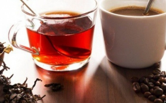 Mỗi ngày 3 tách cà phê hoặc 4 tách trà, ngừa 4 bệnh nguy hiểm