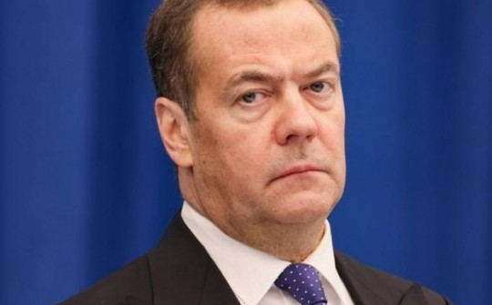 Ông Medvedev nêu công thức hòa bình của Nga ở Ukraine