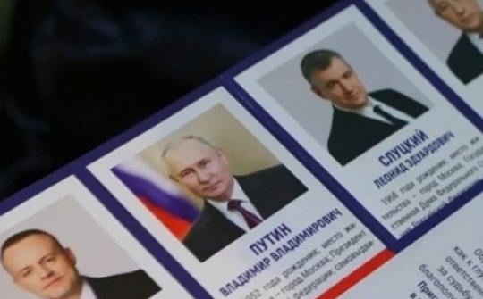 Bầu cử Tổng thống bắt đầu, an ninh thắt chặt trên toàn Nga
