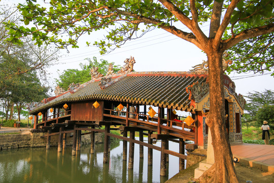 Cận cảnh cây cầu cổ có kiến trúc 'thượng gia, hạ kiều' duy nhất xứ Huế