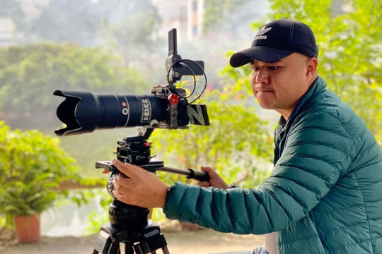 Nhà quay phim Vương Khánh Trần Linh đột ngột qua đời ở tuổi 43 trong chuyến công tác tại Hà Tĩnh