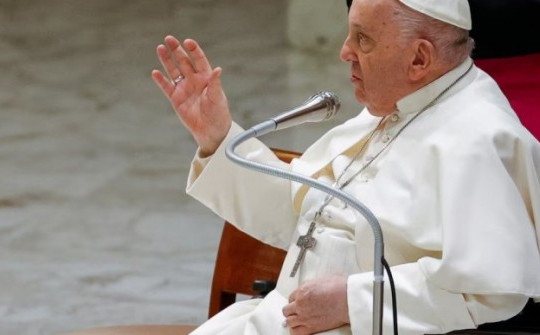 Tuyên bố mới từ Giáo hoàng sau khi kêu gọi Ukraine "giương cờ trắng"