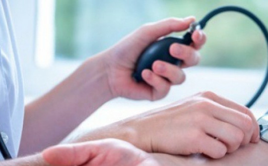 8 bài thuốc dân gian trị cao huyết áp tại nhà, đơn giản mà hiệu quả