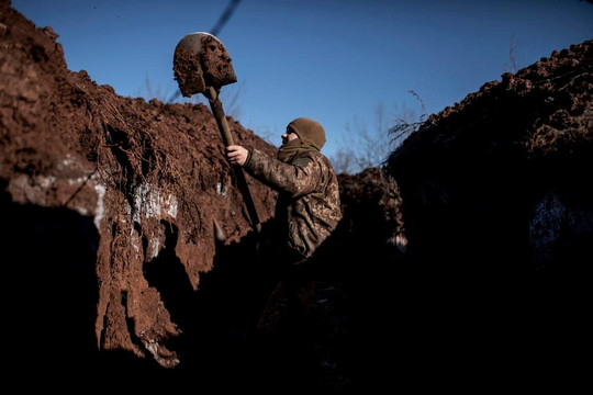 Ukraine đã muộn để xây dựng tuyến phòng thủ ngăn bước tiến Nga?