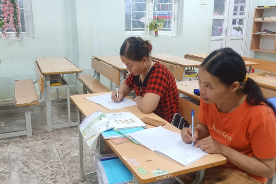 Nâng cao chất lượng xoá mù chữ cho đồng bào dân tộc thiểu số ở Lạng Sơn