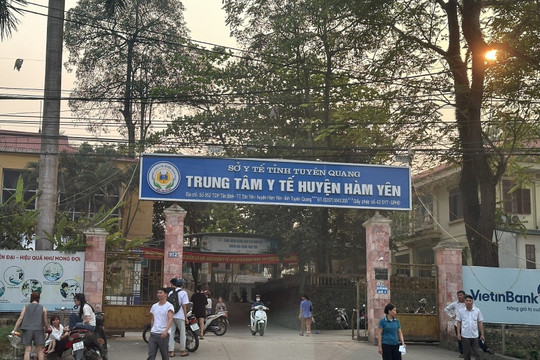 Nhiều công nhân ở Tuyên Quang nhập viện nghi do ngộ độc thực phẩm