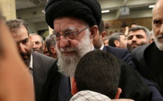 Iran cảnh báo Mỹ “đừng rơi vào bẫy Israel”