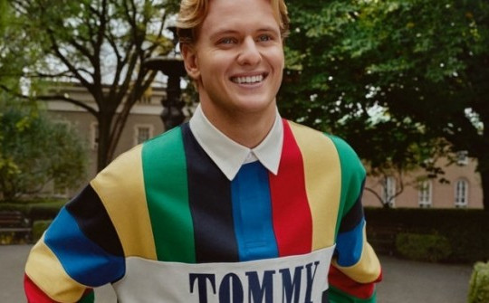 Tommy Hilfiger mang trở lại bộ sưu tập "Thế vận hội quốc tế" đình đám