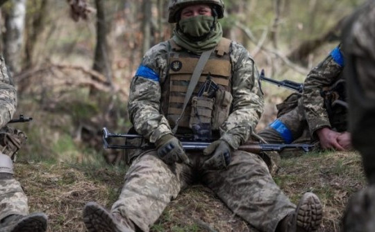Quốc hội Ukraine thông qua dự luật huy động mới, nhiều binh sĩ bất bình?