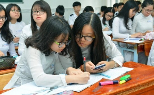 Tham khảo điểm chuẩn vào lớp 10 công lập ở Hà Nội trong 5 năm qua