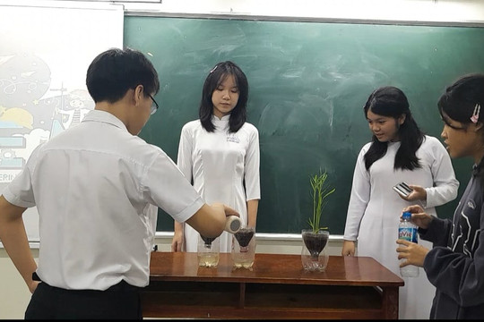 Cô giáo Đà Nẵng bày cách rèn kĩ năng thực hành môn Địa lý thi tốt nghiệp THPT