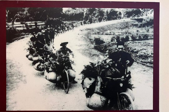 Dấu ấn Chiến dịch Điện Biên Phủ qua kỷ vật trưng bày tại Bảo tàng Thanh Hoá