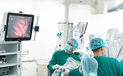 Bệnh viện Chợ Rẫy phẫu thuật robot điều trị thành công ung thư phổi