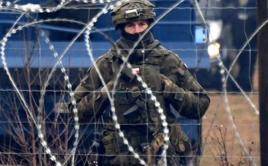 Cựu quan chức quốc phòng Đức đề xuất NATO dùng lãnh thổ Ba Lan gây "bất ngờ" cho Nga