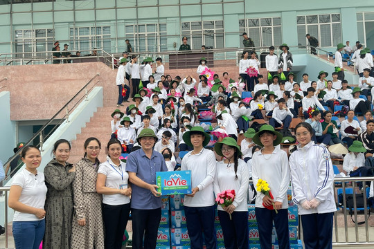 'Tiếp lửa' đội ngũ tham gia hoạt động kỷ niệm 70 năm chiến thắng Điện Biên Phủ