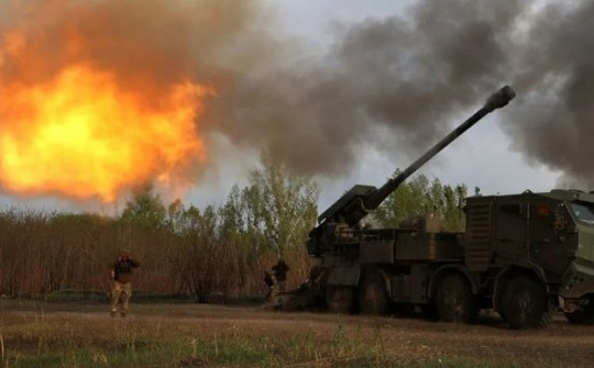 Vũ khí Mỹ viện trợ cho Ukraine có thể đến tiền tuyến nhanh mức nào?
