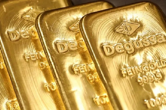 Giá vàng hôm nay 24/4 tiếp tục giảm mạnh gần 1 triệu đồng/lượng