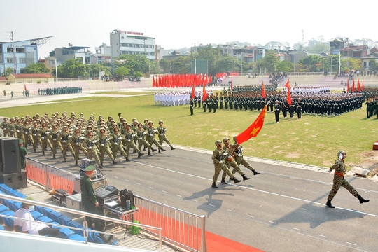 Hợp luyện lực lượng diễu binh diễu hành kỷ niệm 70 năm Chiến thắng Điện Biên Phủ