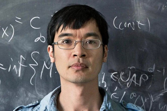 Thiên tài châu Á 2 tuổi đã biết dạy toán giờ ra sao?