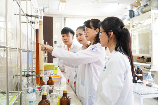 ĐH Quốc gia TPHCM tuyển được 14 nhà khoa học trẻ đầu tiên