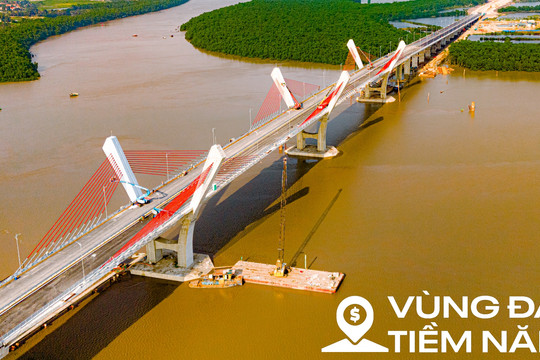 Toàn cảnh khu vực được xây cây cầu trị giá 2.000 tỷ sắp hoàn thành, kết nối Hải Phòng và Quảng Ninh, đưa tuyến phà sông lớn nhất miền Bắc về “nghỉ hưu”.