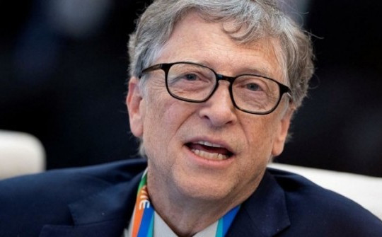 Bill Gates đang rao bán một cặp siêu du thuyền sau khi tụt xuống thứ hạng thấp nhất trong vòng 34 năm qua
