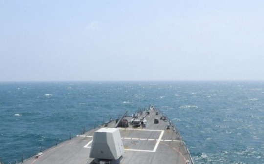Tàu khu trục Mỹ quá cảnh eo biển Đài Loan, Trung Quốc phản ứng