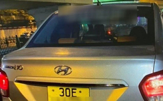 Hà Nội: Xác minh thông tin taxi chở khách tây 100m lấy 500.000 đồng